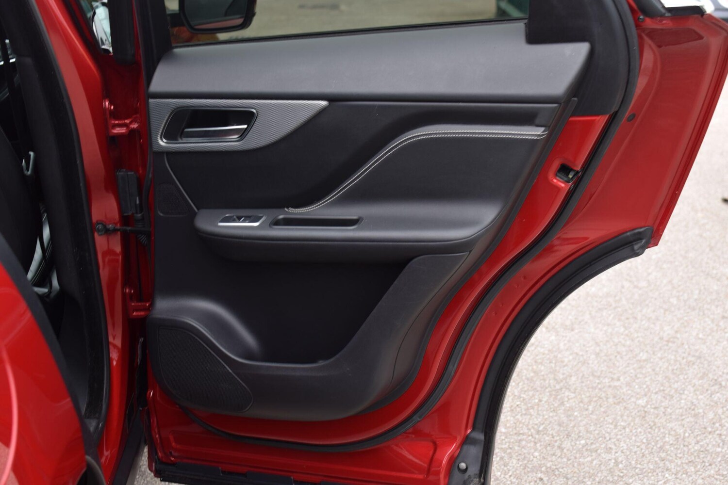 Used Jaguar F-Pace 2017 for sale - 77683457: Photo 39