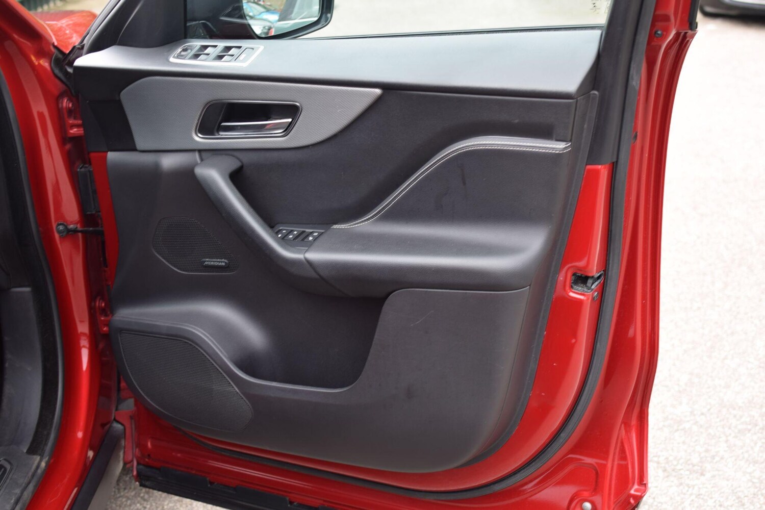 Used Jaguar F-Pace 2017 for sale - 77683457: Photo 40