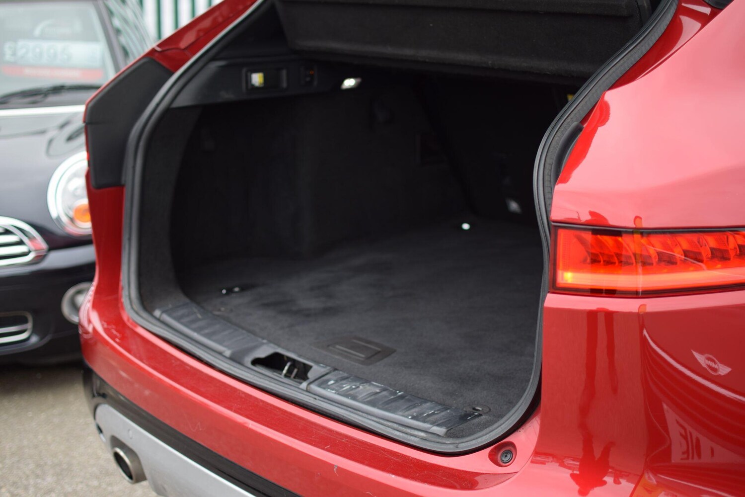 Used Jaguar F-Pace 2017 for sale - 77683457: Photo 52