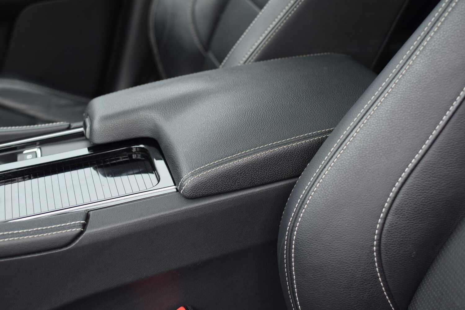 Used Jaguar F-Pace 2017 for sale - 77683457: Photo 58