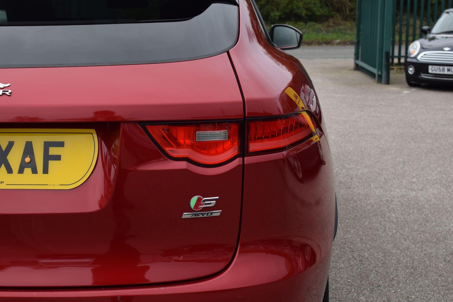 Used Jaguar F-Pace 2017 for sale - 77683457: Photo 6