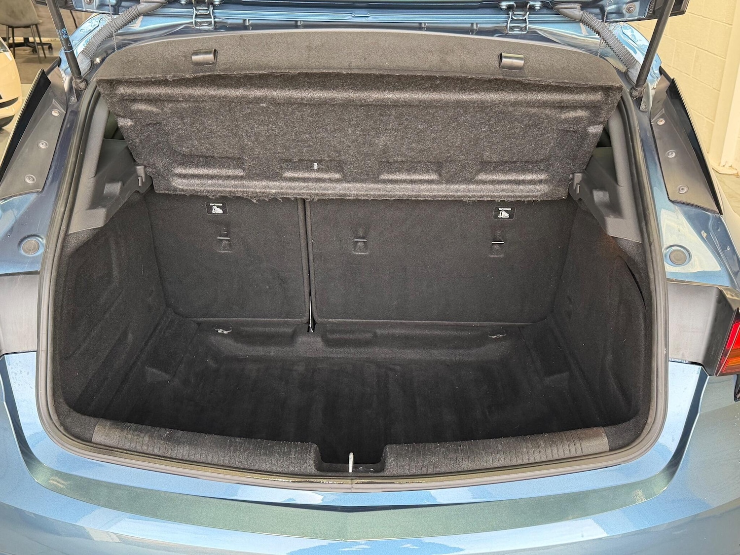 Used Vauxhall Astra 2017 for sale - 76498895: Photo 30