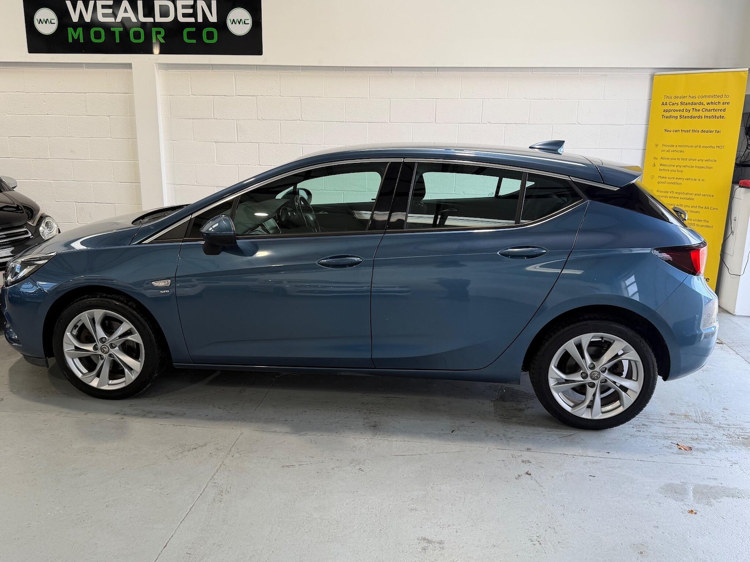 Used Vauxhall Astra 2017 for sale - 76498895: Photo 4