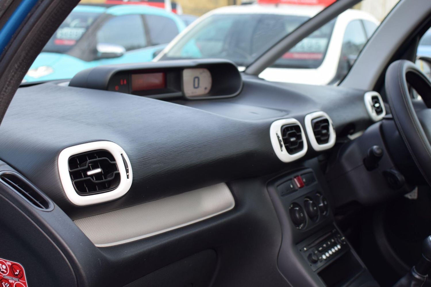 Used Citroen C3 Picasso 2013 for sale - 77191704: Photo 14