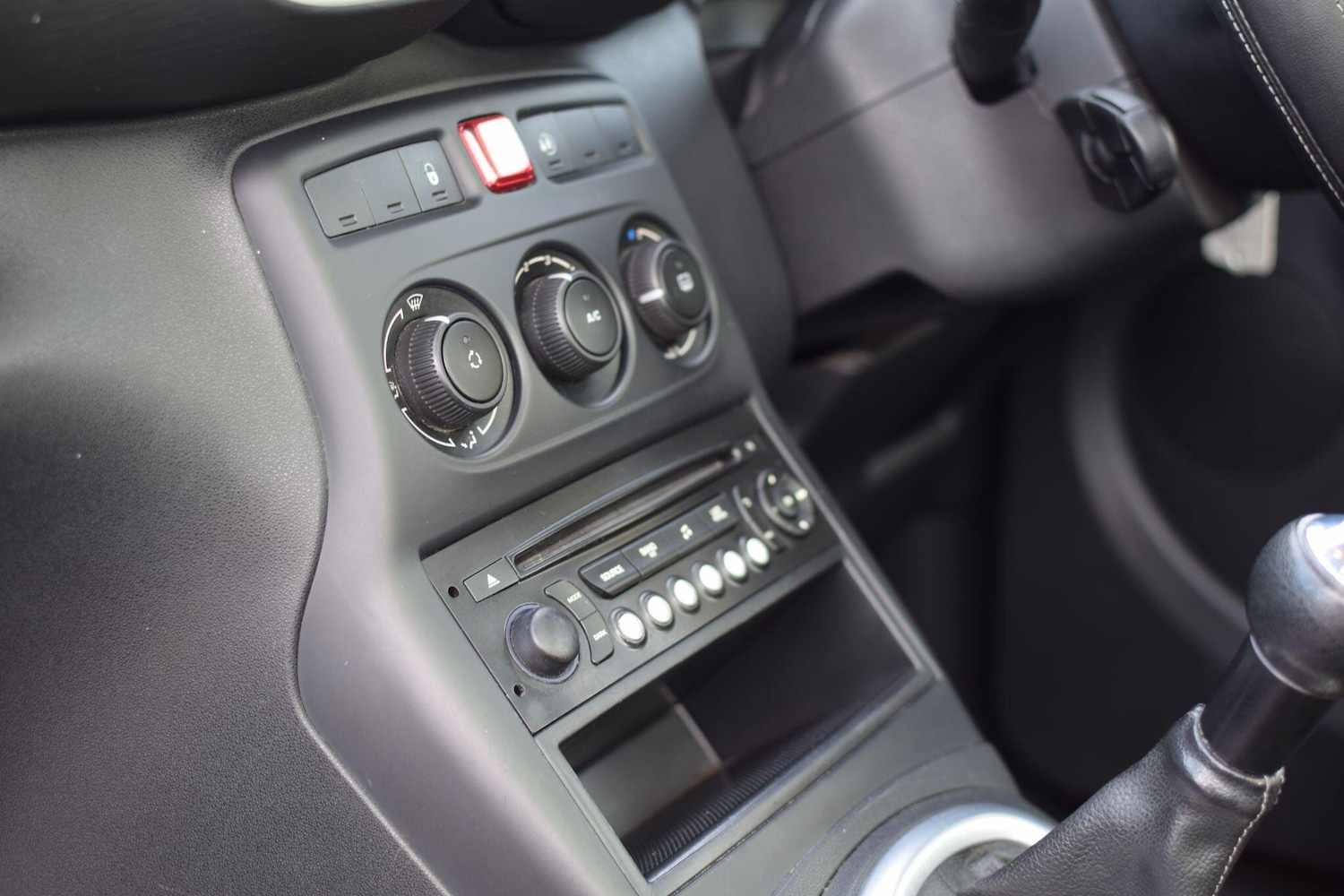 Used Citroen C3 Picasso 2013 for sale - 77191704: Photo 37