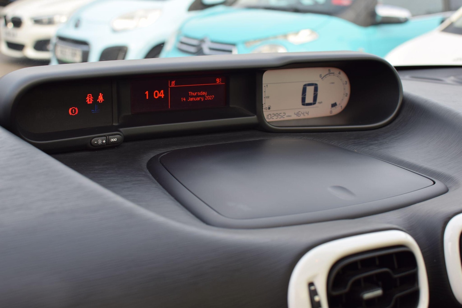 Used Citroen C3 Picasso 2013 for sale - 77191704: Photo 38