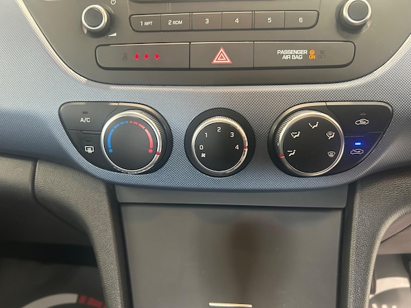 Used Hyundai i10 2014 for sale - 76318092: Photo 11