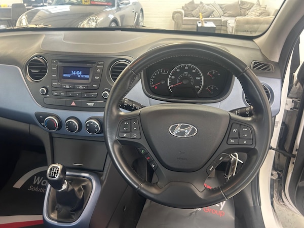 Used Hyundai i10 2014 for sale - 76318092: Photo 12