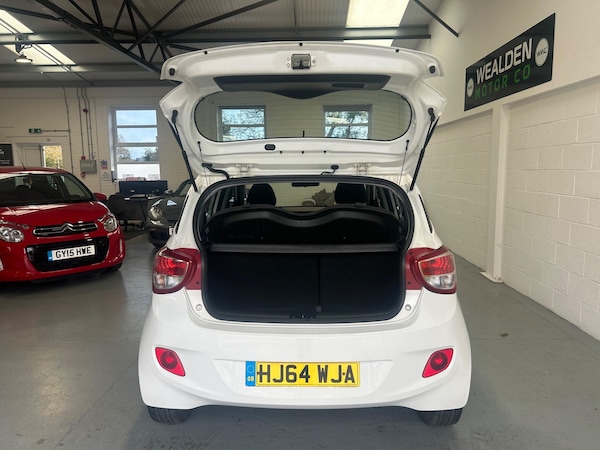 Used Hyundai i10 2014 for sale - 76318092: Photo 7