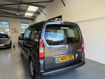 Used Peugeot Partner Tepee 2015 for sale - 76380804: Photo