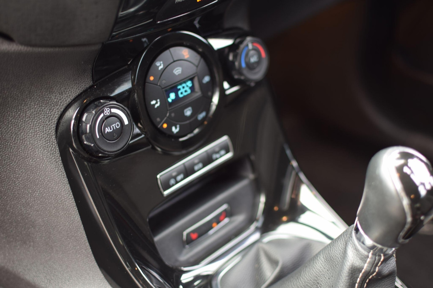 Used Ford Fiesta 2017 for sale - 77537344: Photo 11