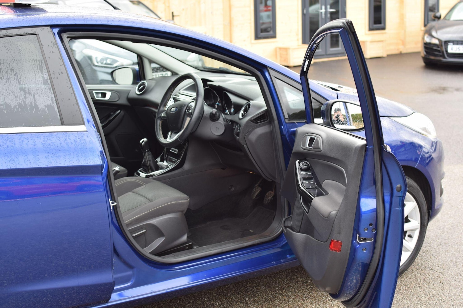 Used Ford Fiesta 2017 for sale - 77537344: Photo 14