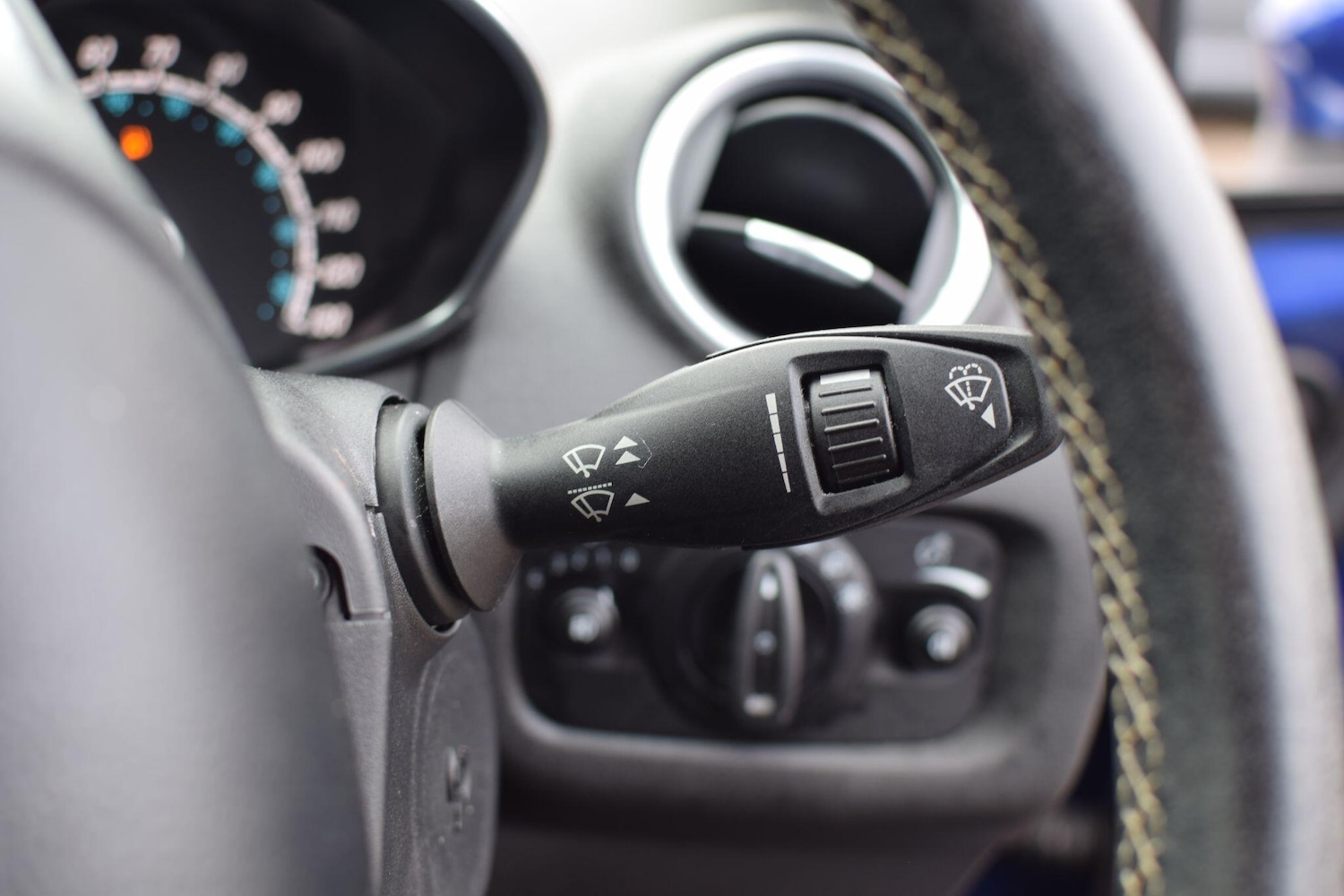 Used Ford Fiesta 2017 for sale - 77537344: Photo 25