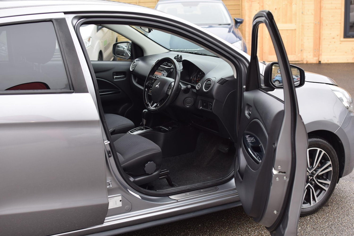 Used Mitsubishi Mirage for sale - 77823621: Photo 11