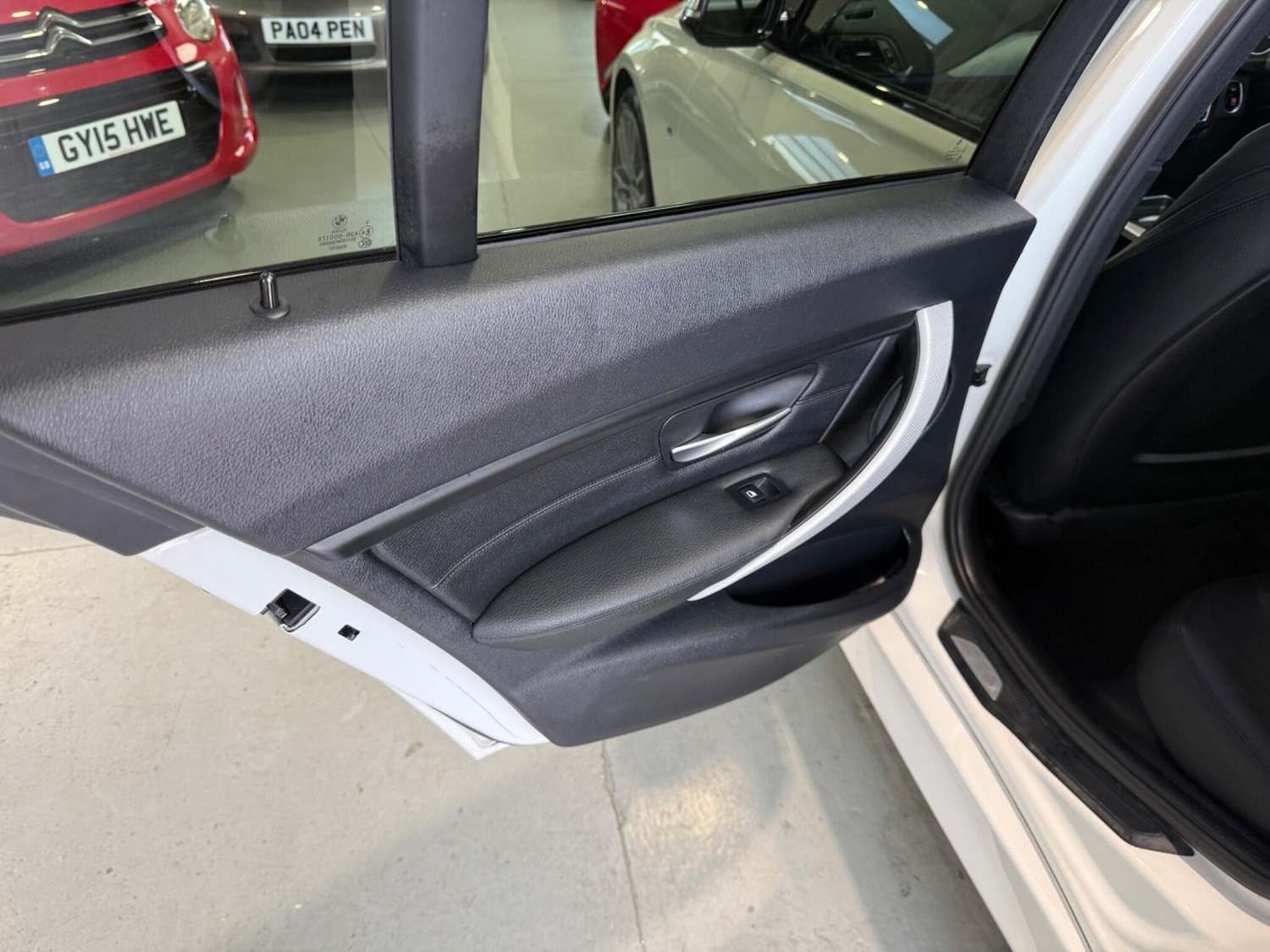 Used BMW 3 Series 2014 for sale - 76360512: Photo 25