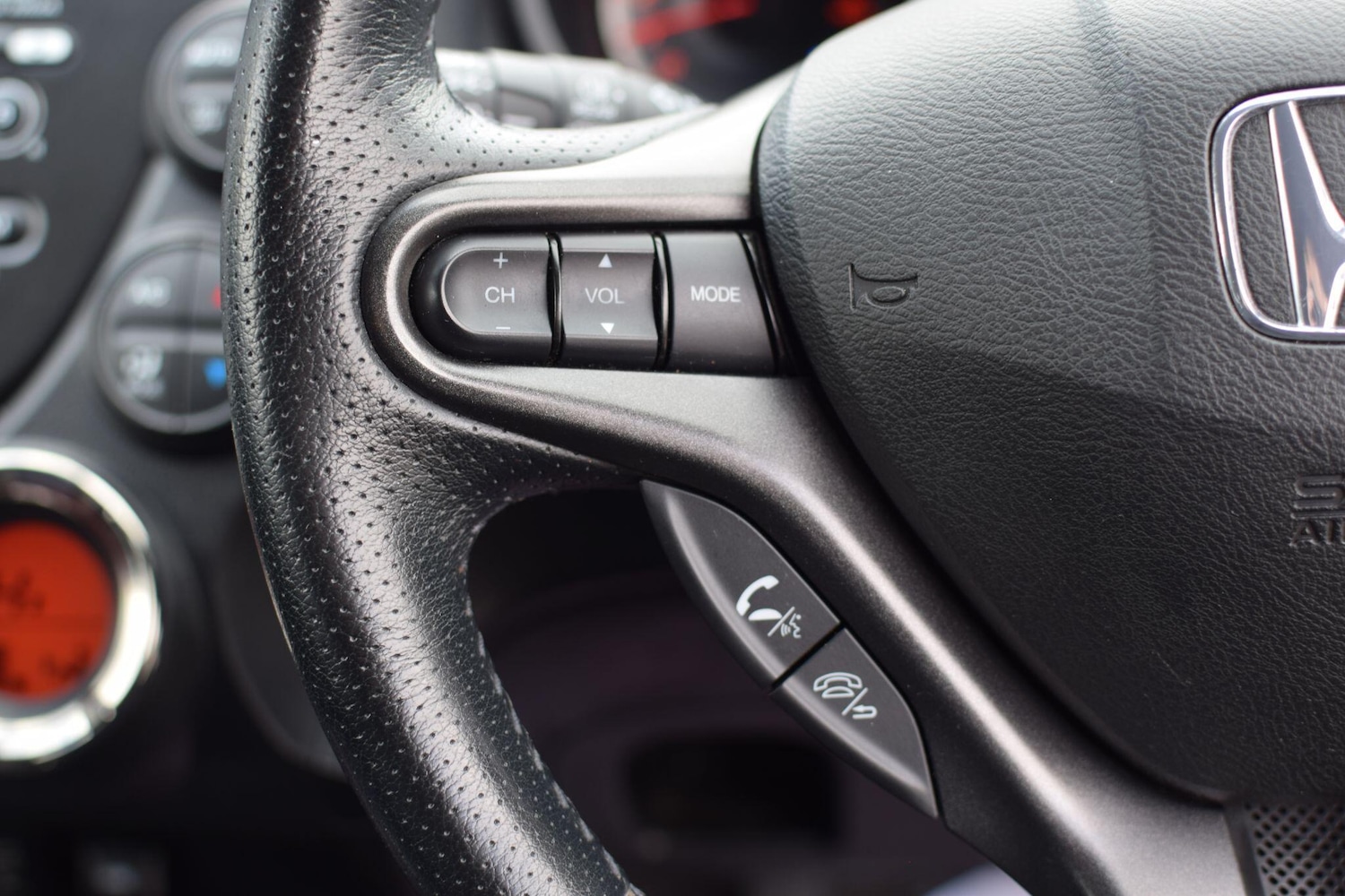 Used Honda Jazz 2012 for sale - 77386280: Photo 32