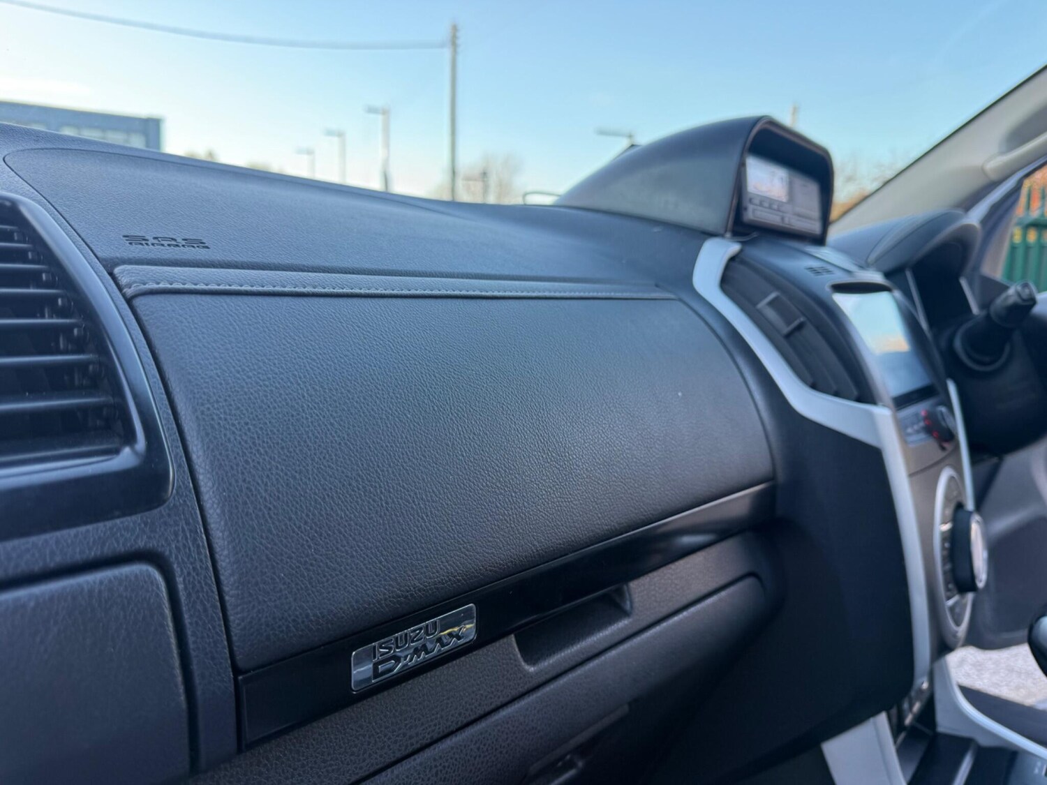 Used Isuzu D-Max 2019 for sale - 77611896: Photo 42