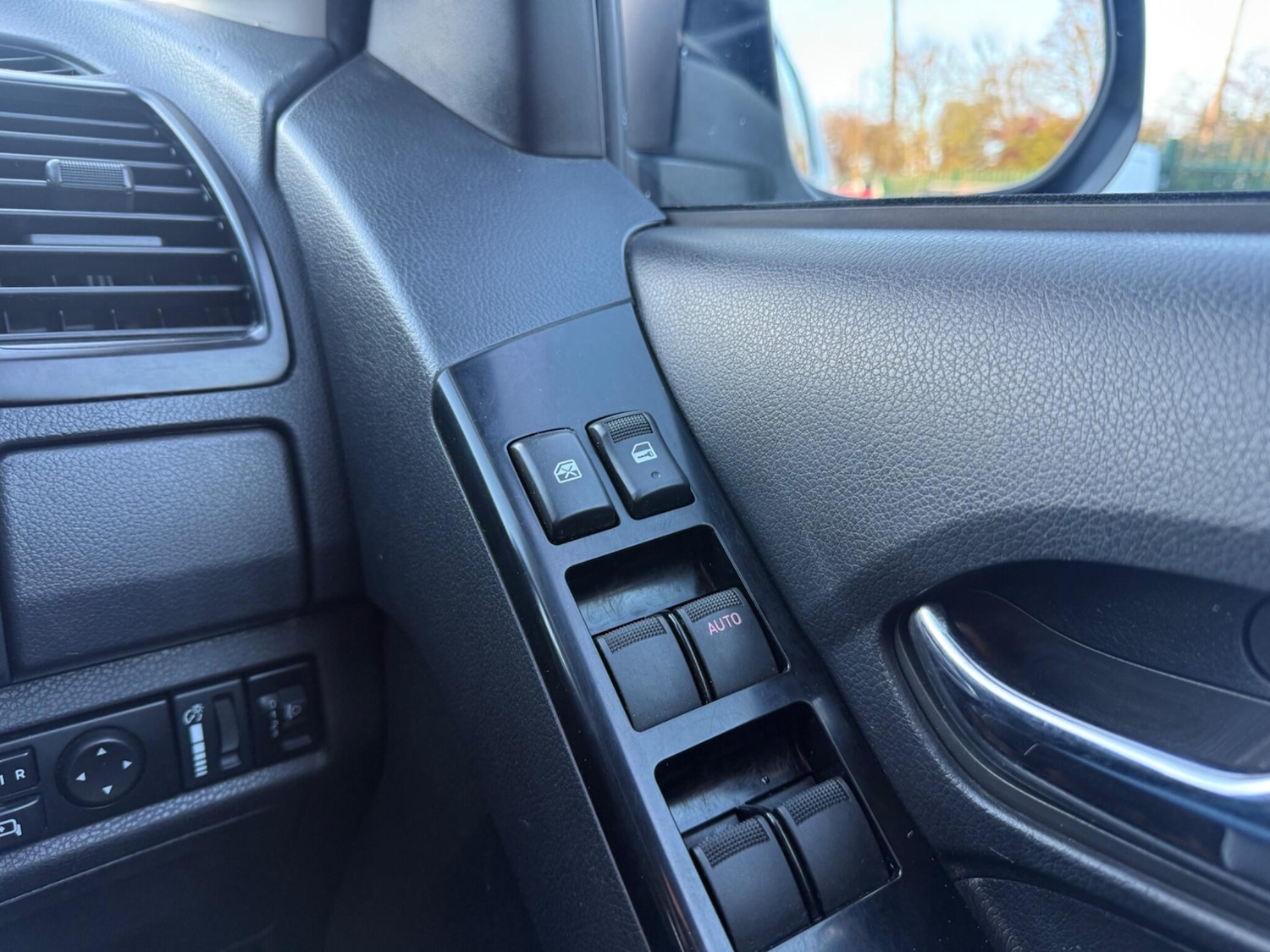 Used Isuzu D-Max 2019 for sale - 77611896: Photo 45