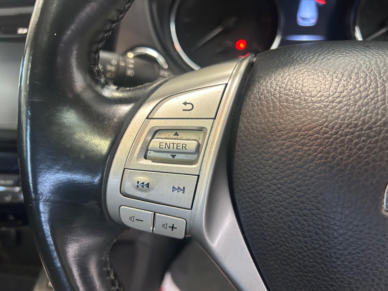 Used Nissan Qashqai 2015 for sale - 76295413: Photo 26