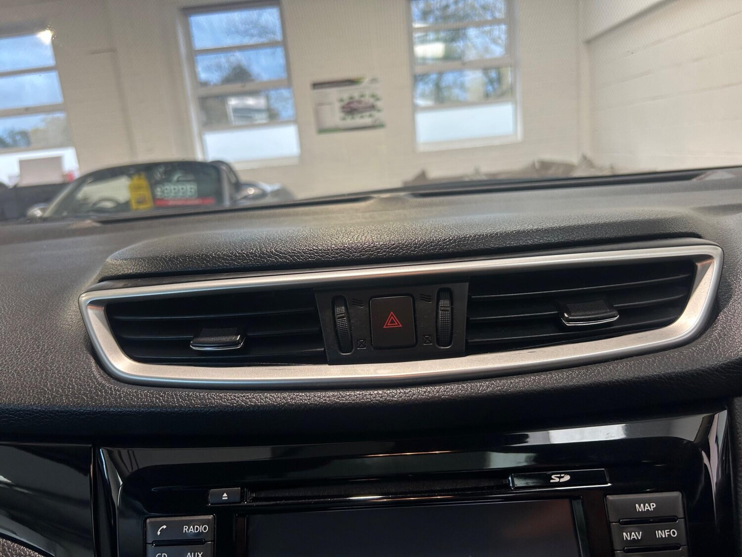 Used Nissan Qashqai 2015 for sale - 76295413: Photo 50