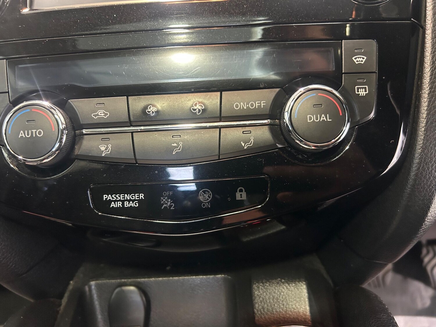 Used Nissan Qashqai 2015 for sale - 76295413: Photo 51