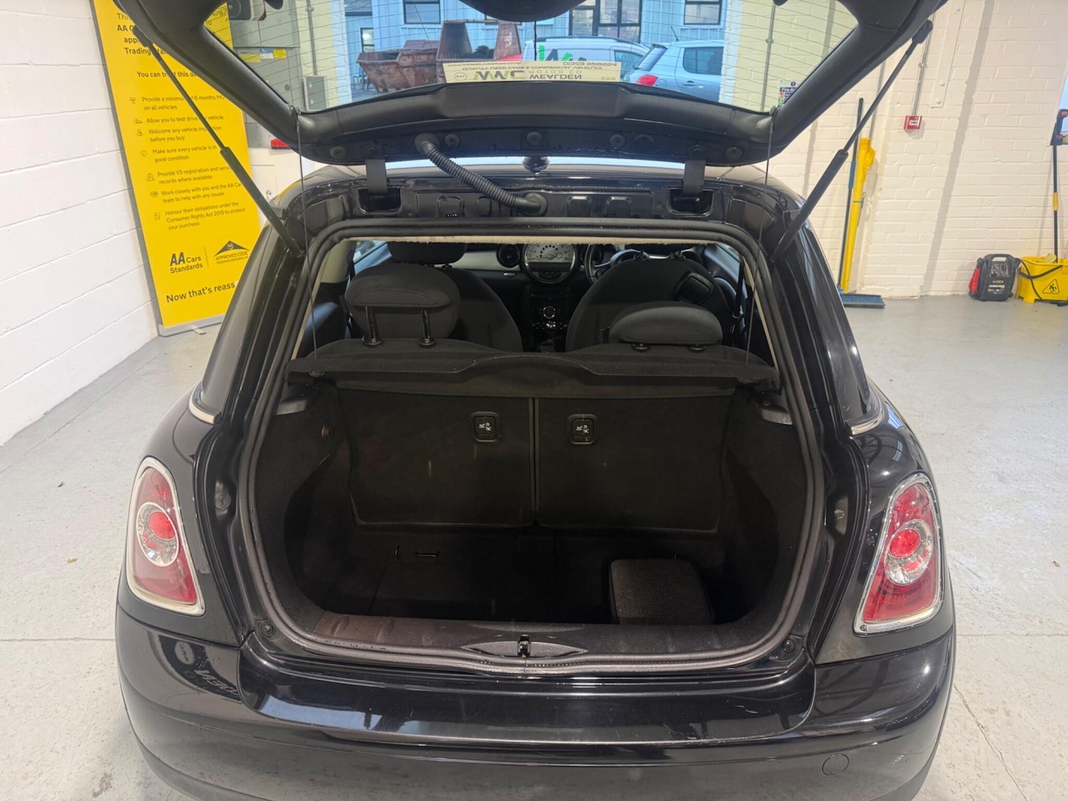 Used MINI Hatch 2011 for sale - 76584452: Photo 11