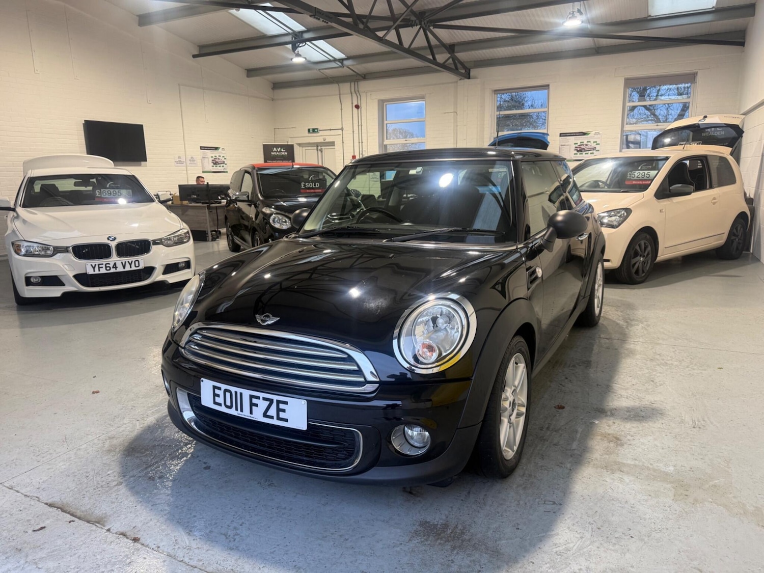 Used MINI Hatch 2011 for sale - 76584452: Photo 3