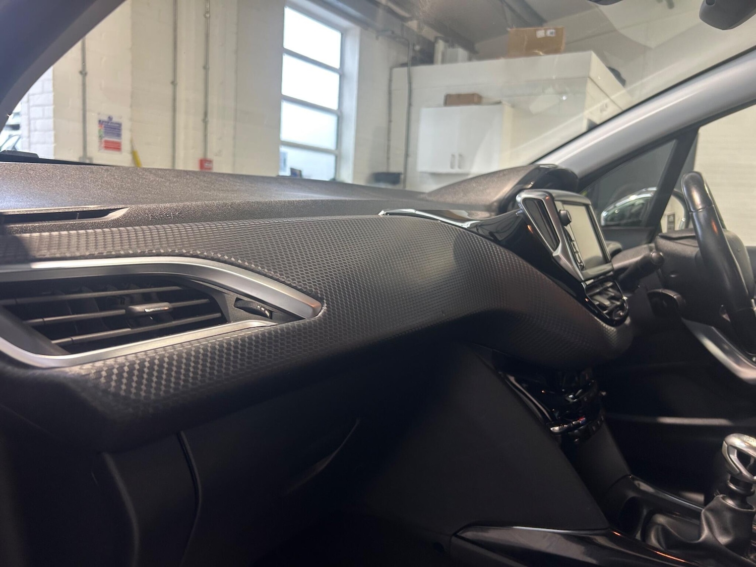 Used Peugeot 2008 for sale - 77016975: Photo 10