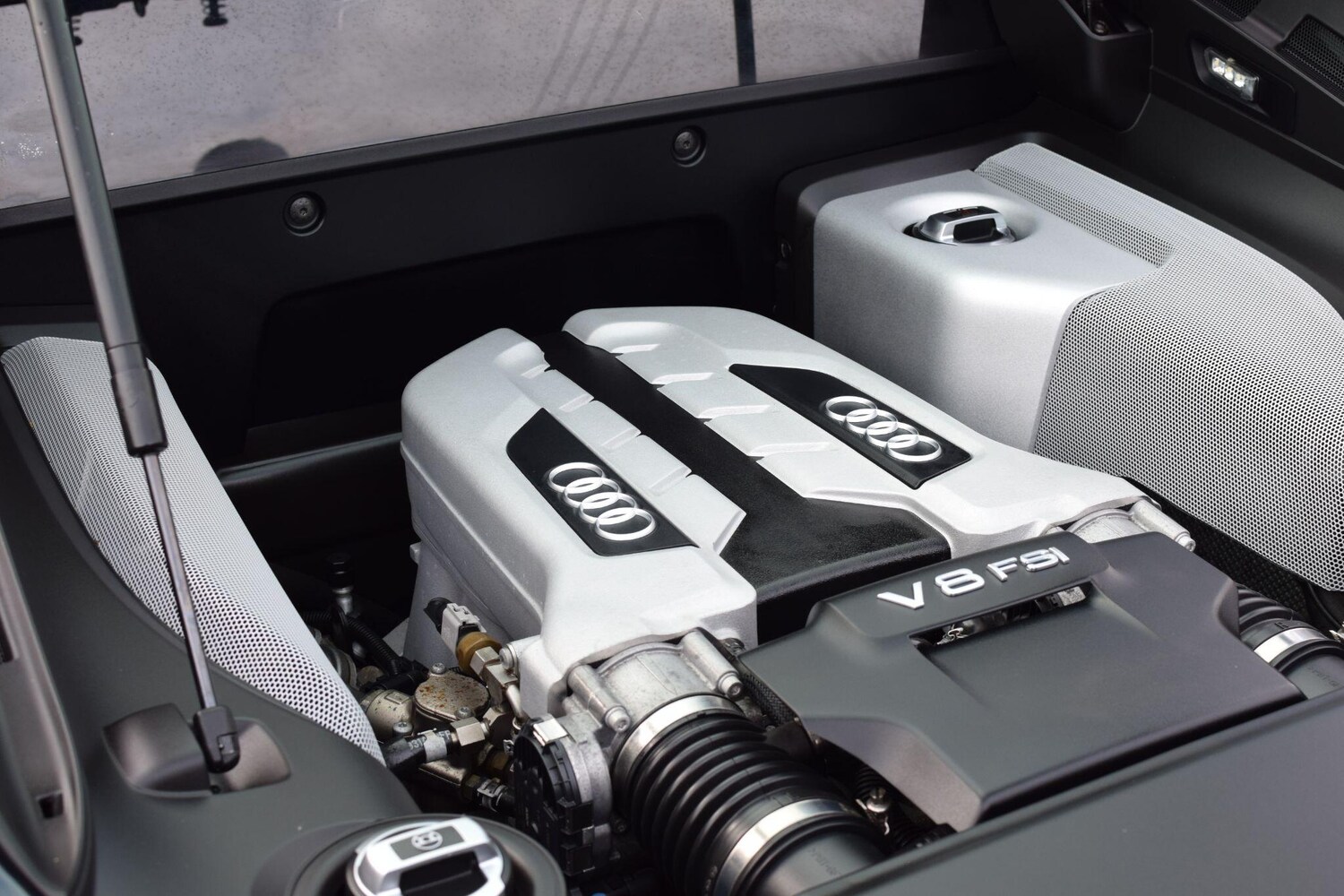 Used Audi R8 2007 for sale - 77523739: Photo 51