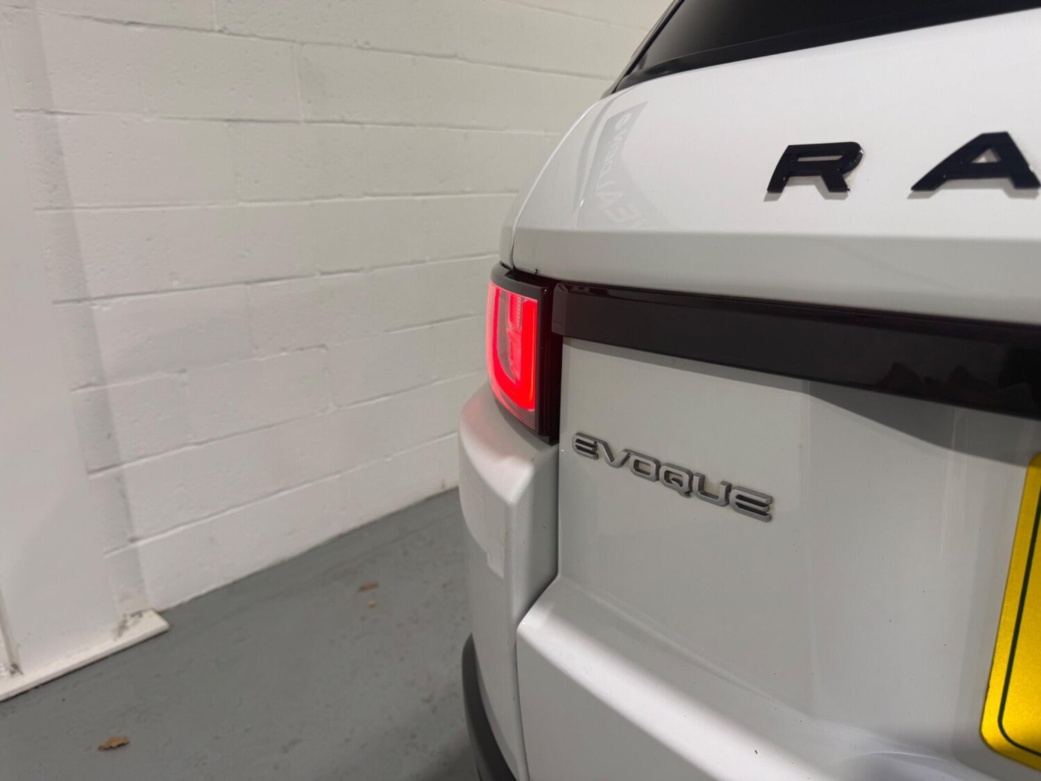 Used Land Rover Range Rover Evoque 2019 for sale - 77143167: Photo 41