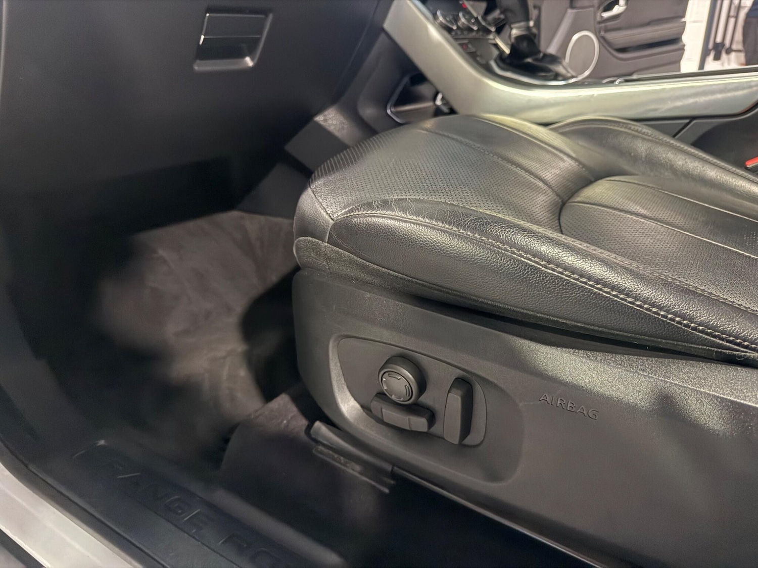 Used Land Rover Range Rover Evoque 2019 for sale - 77143167: Photo 46