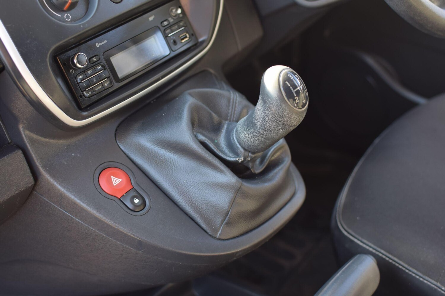 Used Renault Kangoo 2015 for sale - 77637454: Photo 21