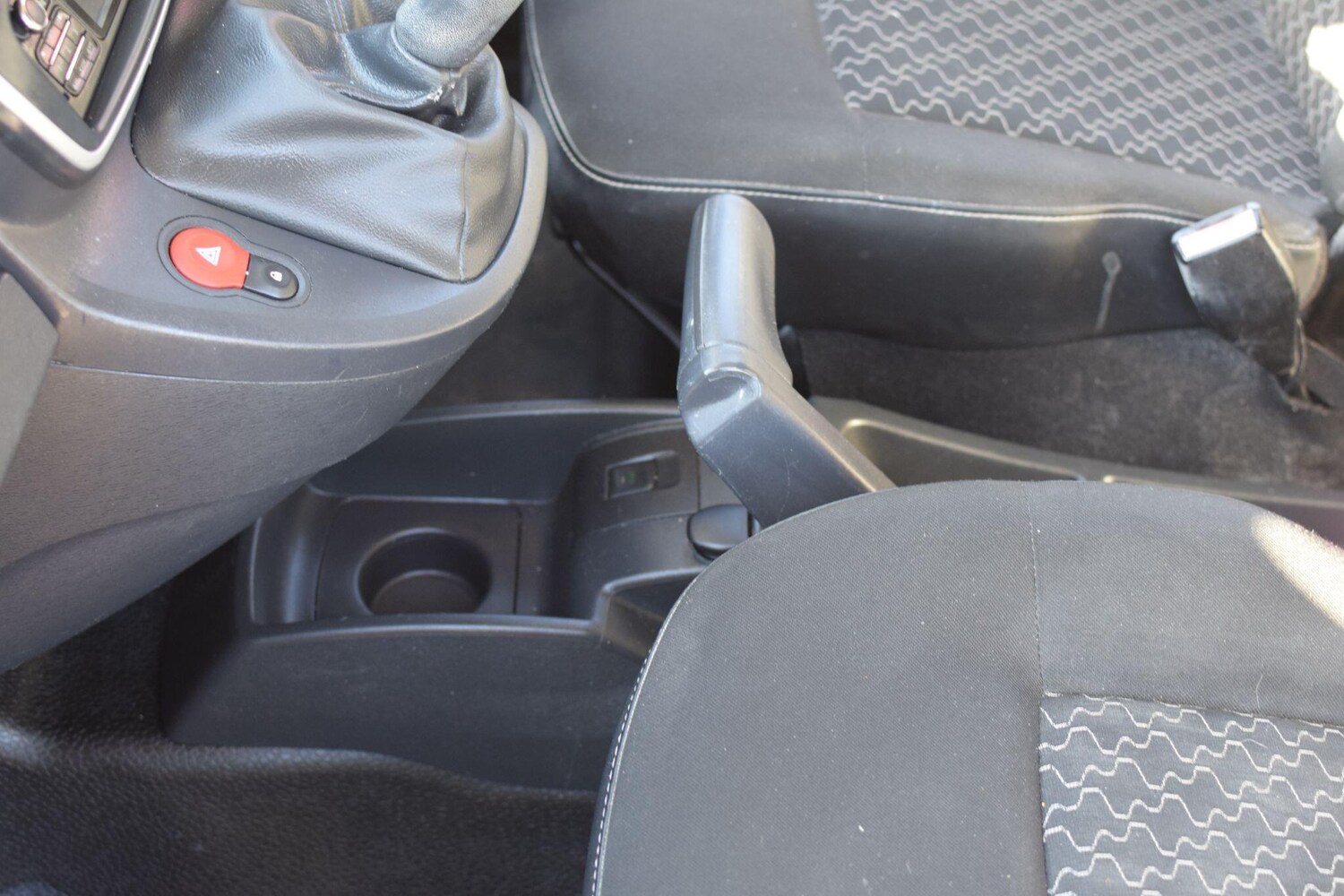 Used Renault Kangoo 2015 for sale - 77637454: Photo 28