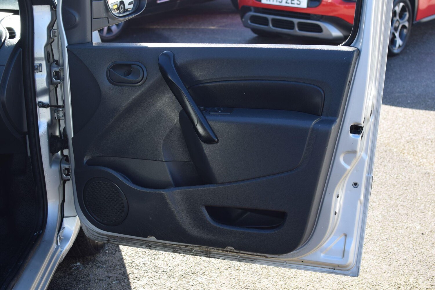 Used Renault Kangoo 2015 for sale - 77637454: Photo 29