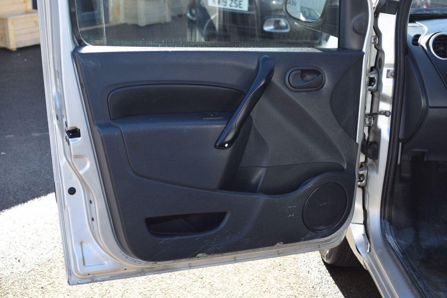 Used Renault Kangoo 2015 for sale - 77637454: Photo 31