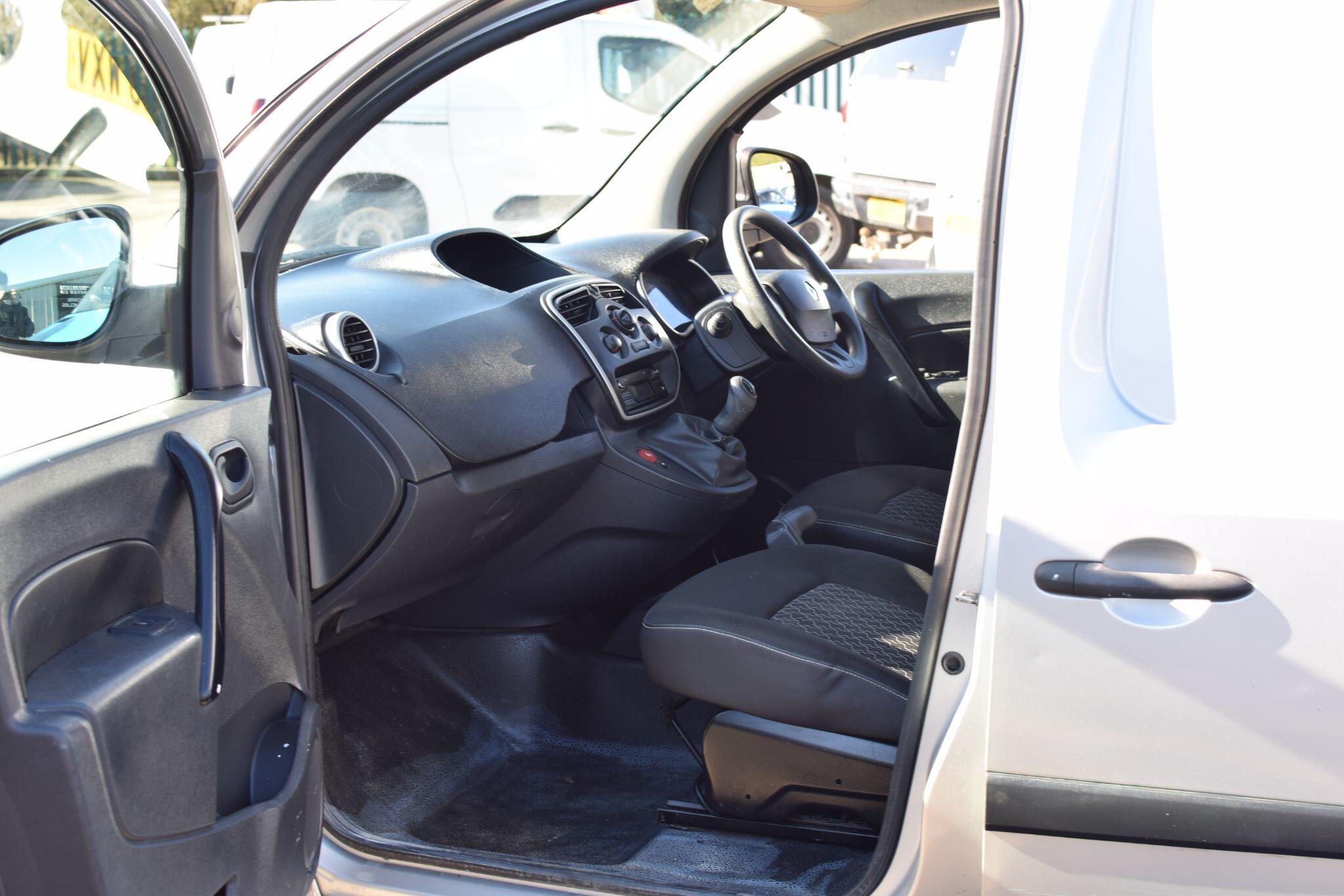 Used Renault Kangoo 2015 for sale - 77637454: Photo 42