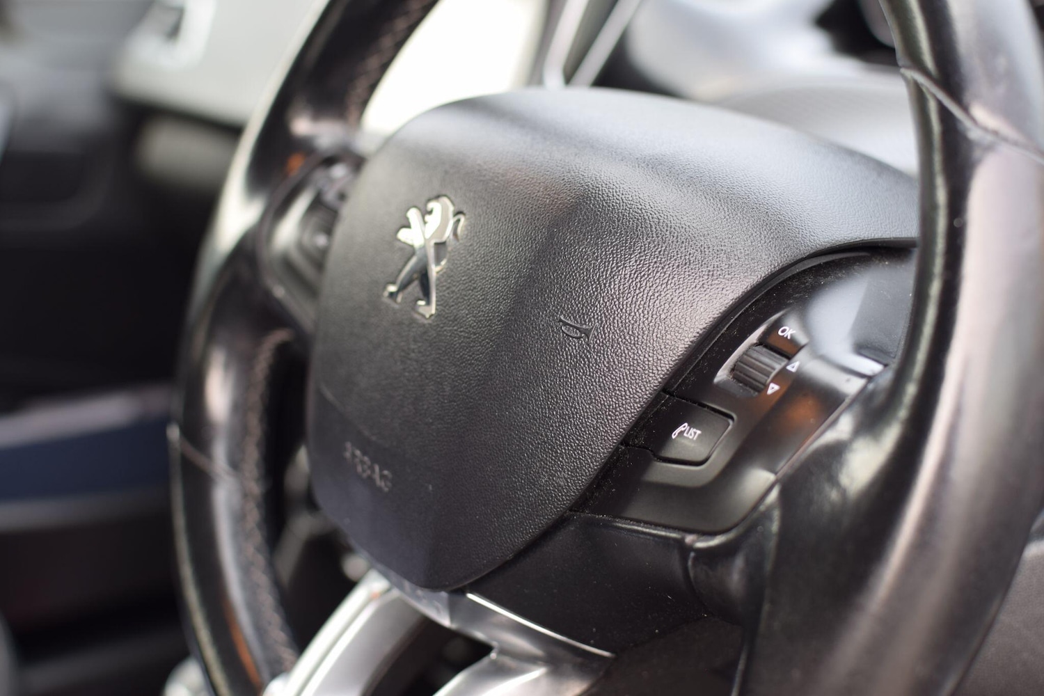 Used Peugeot 208 2016 for sale - 77376290: Photo 34