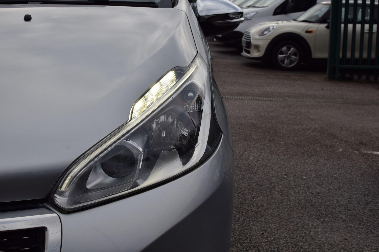 Used Peugeot 208 2016 for sale - 77376290: Photo 39