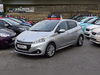 Used Peugeot 208 2016 for sale - 77376290: Photo