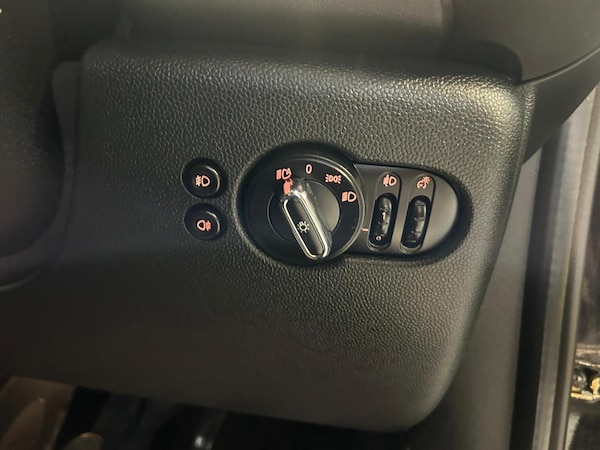 Used MINI Hatch 2017 for sale - 76317856: Photo 23