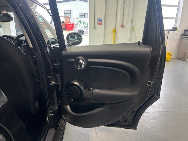 Used MINI Hatch 2017 for sale - 76317856: Photo 26