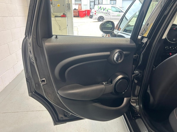 Used MINI Hatch 2017 for sale - 76317856: Photo 29