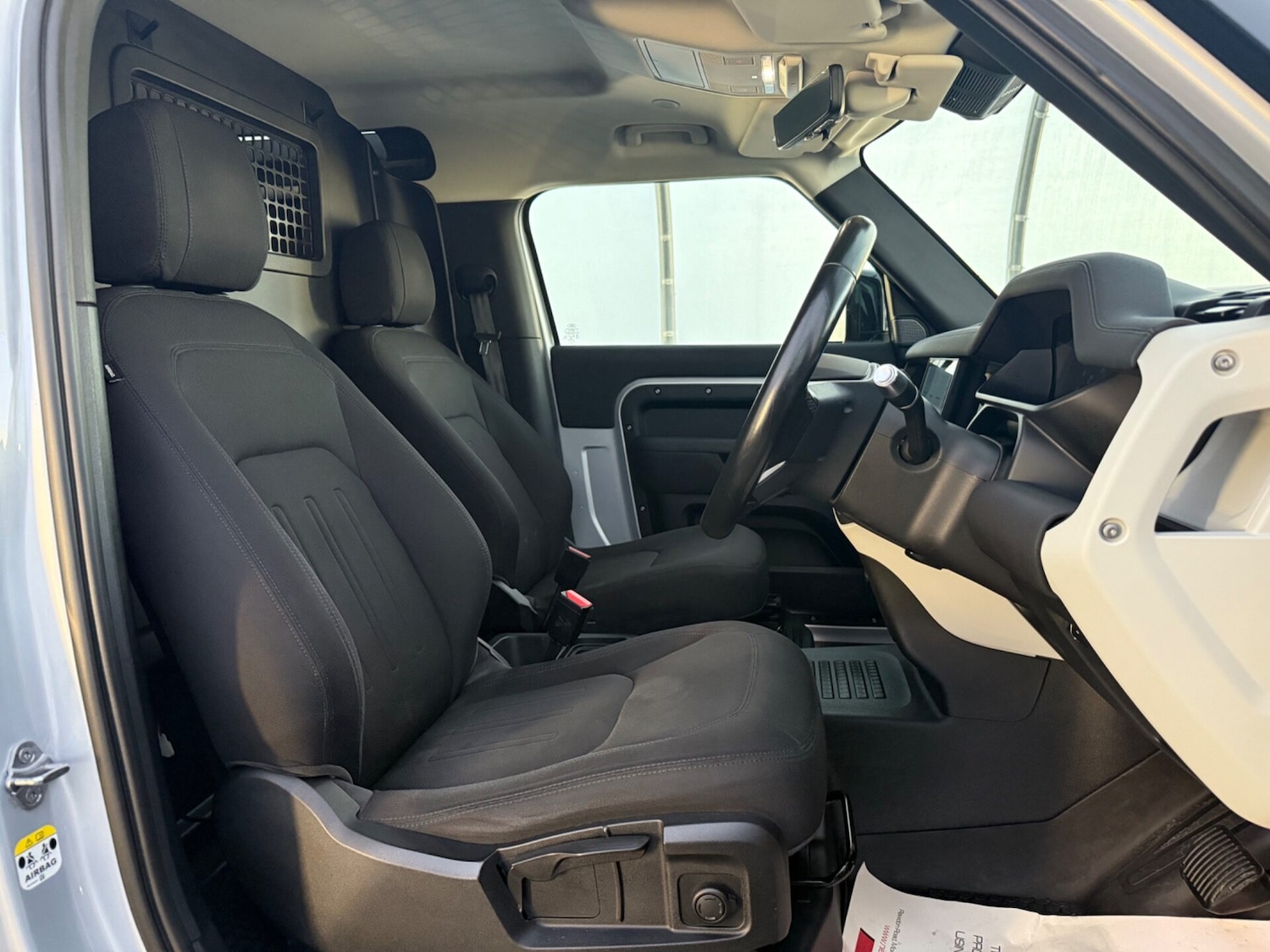 Used Land Rover Defender 2021 for sale - 76961666: Photo 10