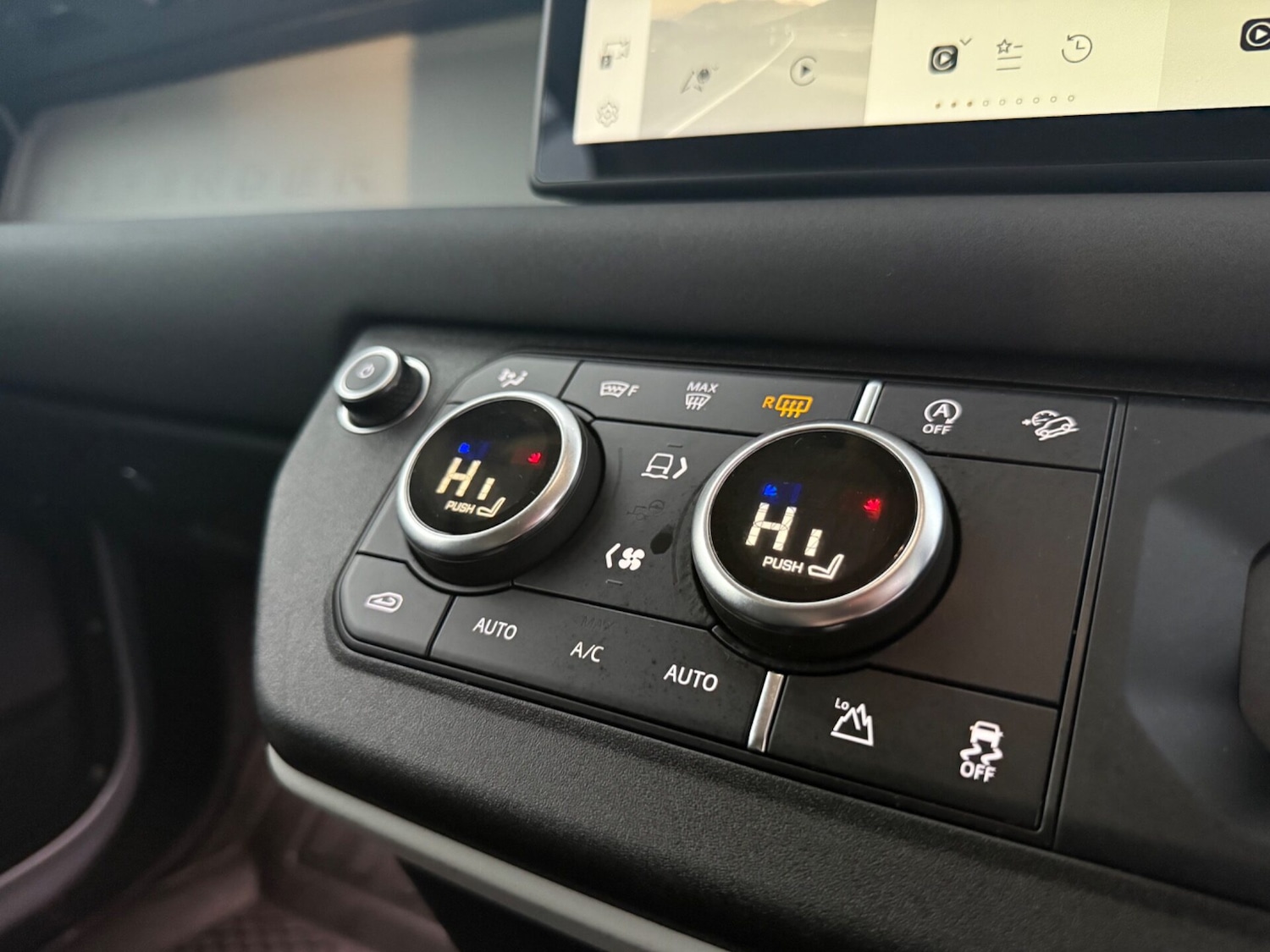 Used Land Rover Defender 2021 for sale - 76961666: Photo 15