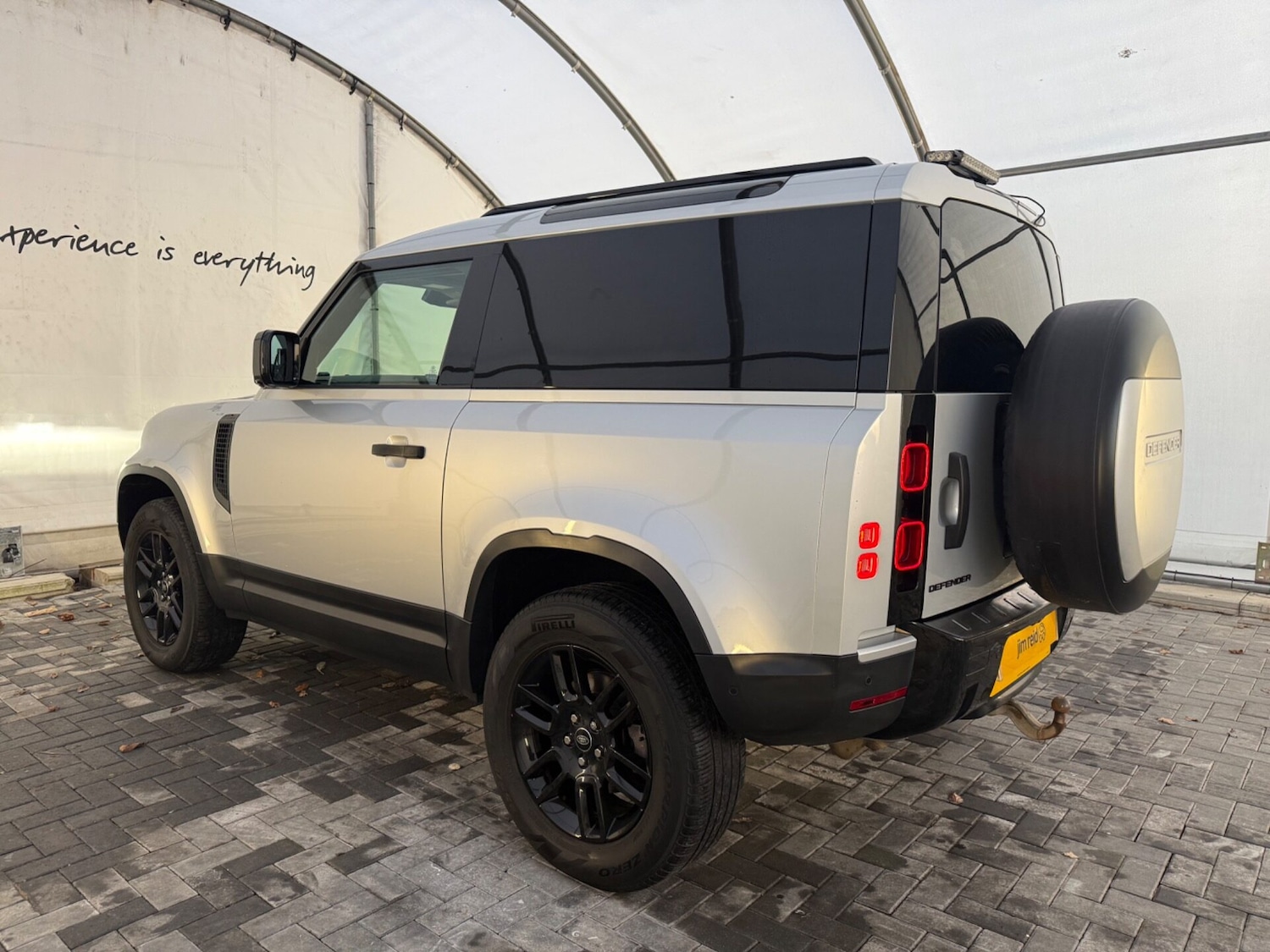 Used Land Rover Defender 2021 for sale - 76961666: Photo 18