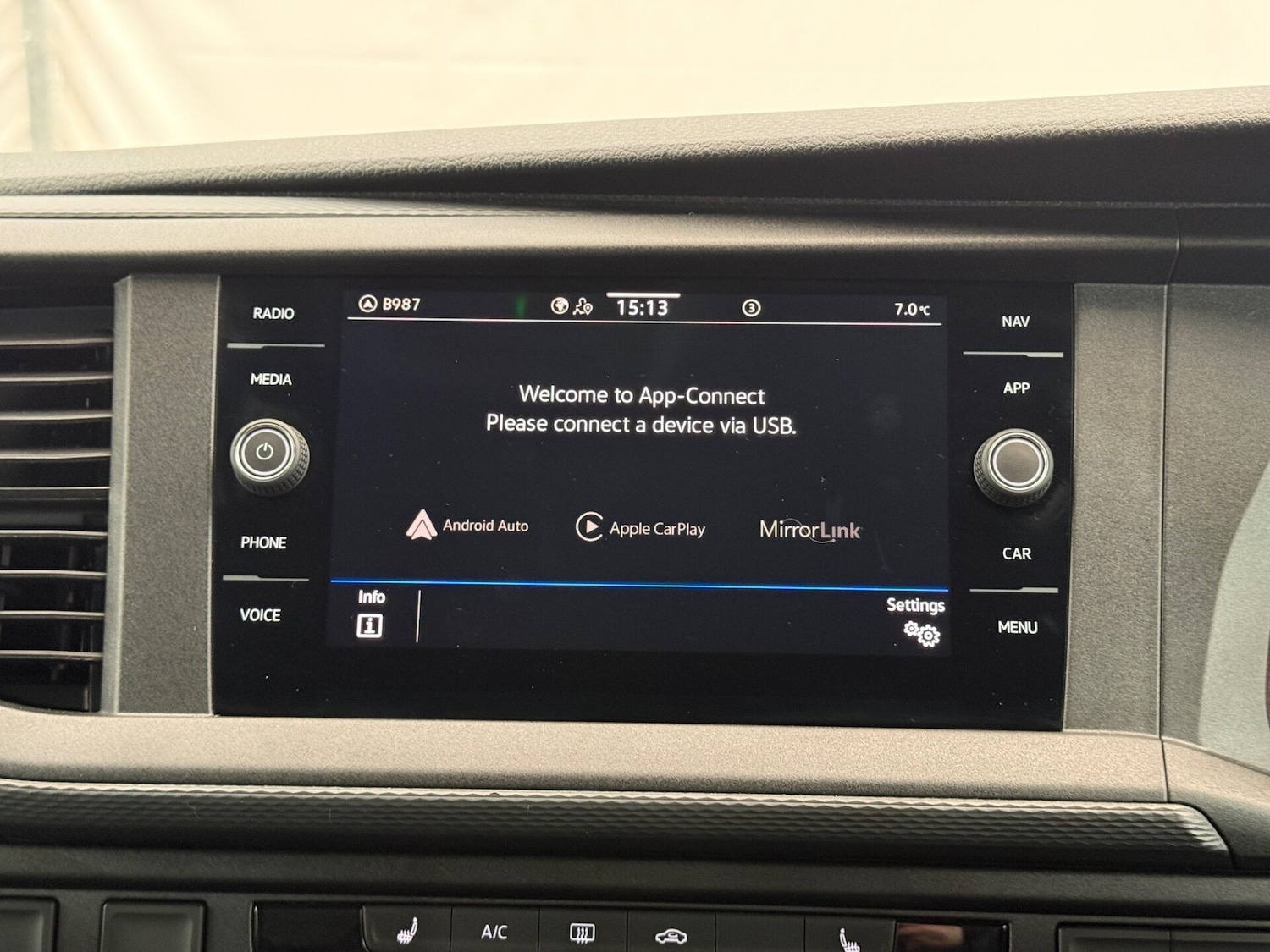 Used Volkswagen Transporter 2022 for sale - 77275181: Photo 25