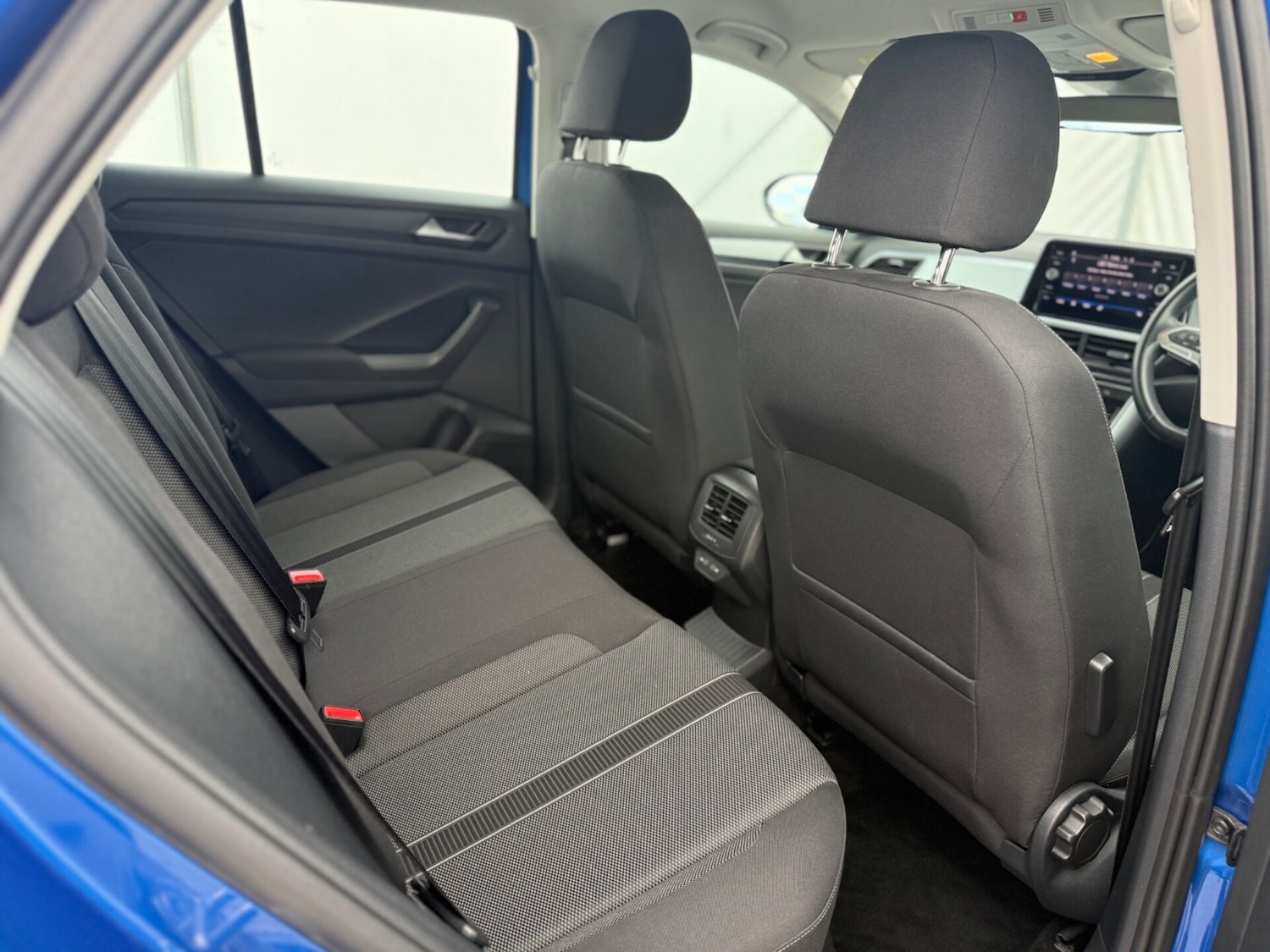 Used Volkswagen T-Roc 2023 for sale - 77878810: Photo 20