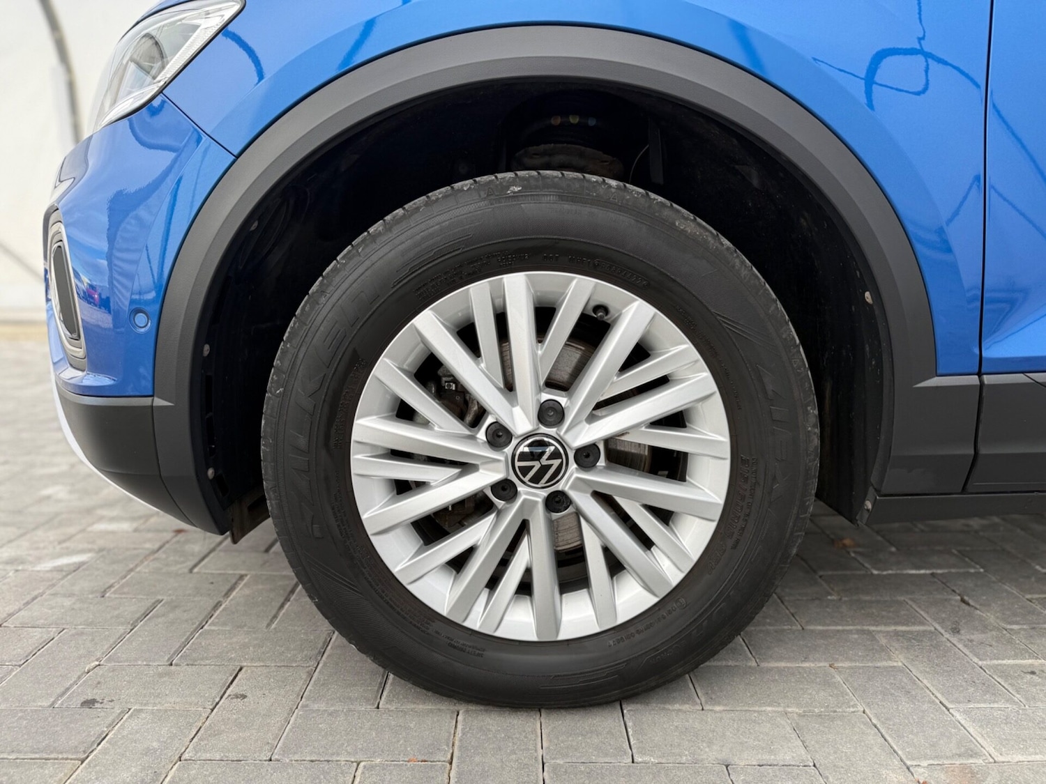 Used Volkswagen T-Roc 2023 for sale - 77878810: Photo 8