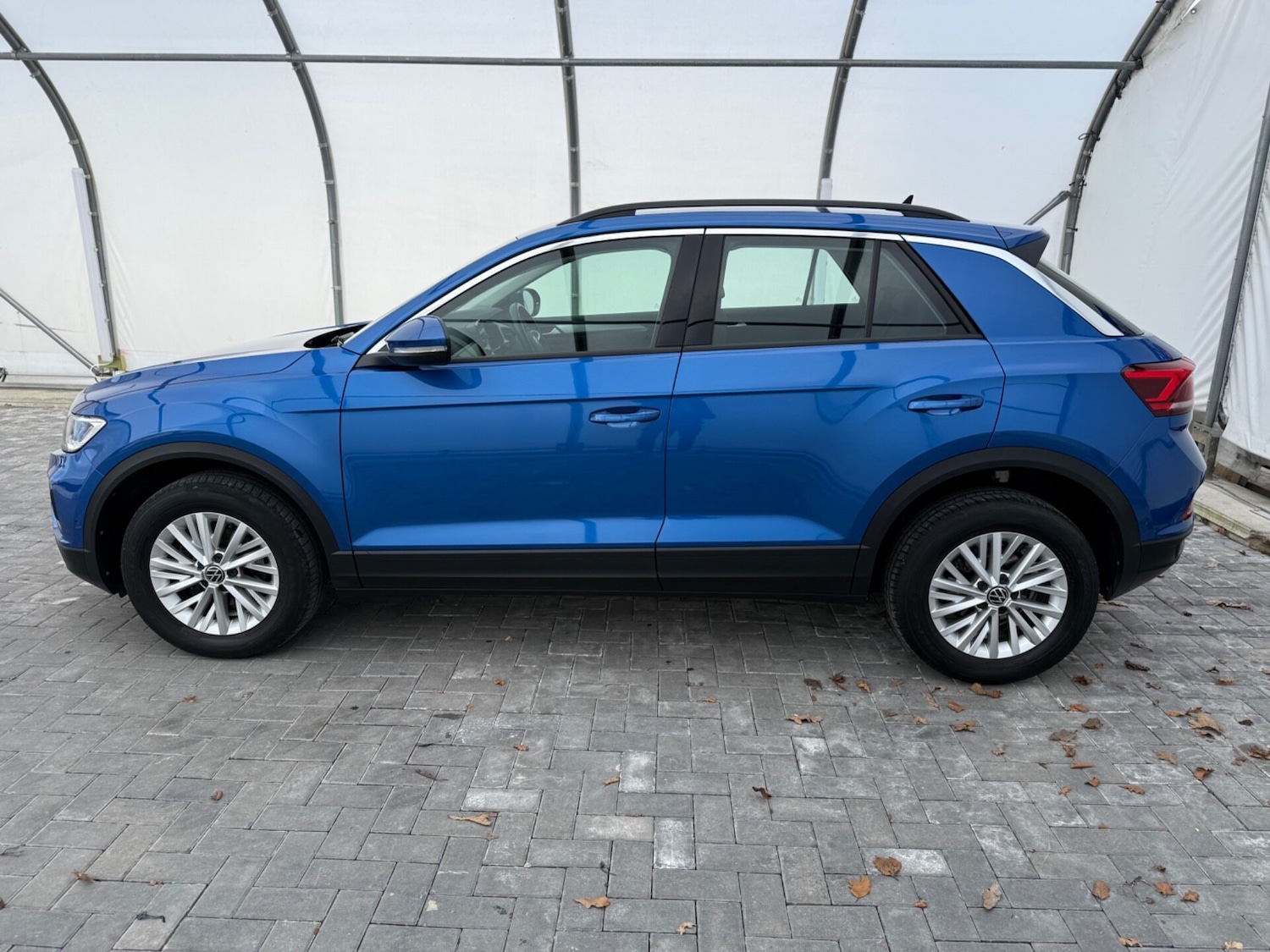 Used Volkswagen T-Roc 2023 for sale - 77878810: Photo 9