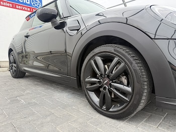Used MINI Hatch 2023 for sale - 79582390: Photo